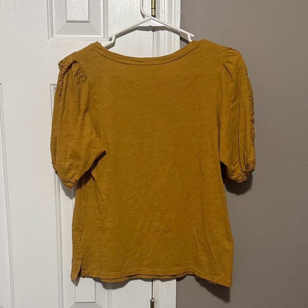 Maeve by Anthropologie Golden Yellow Short Sleeve Top Size Small - Picture 2 of 4